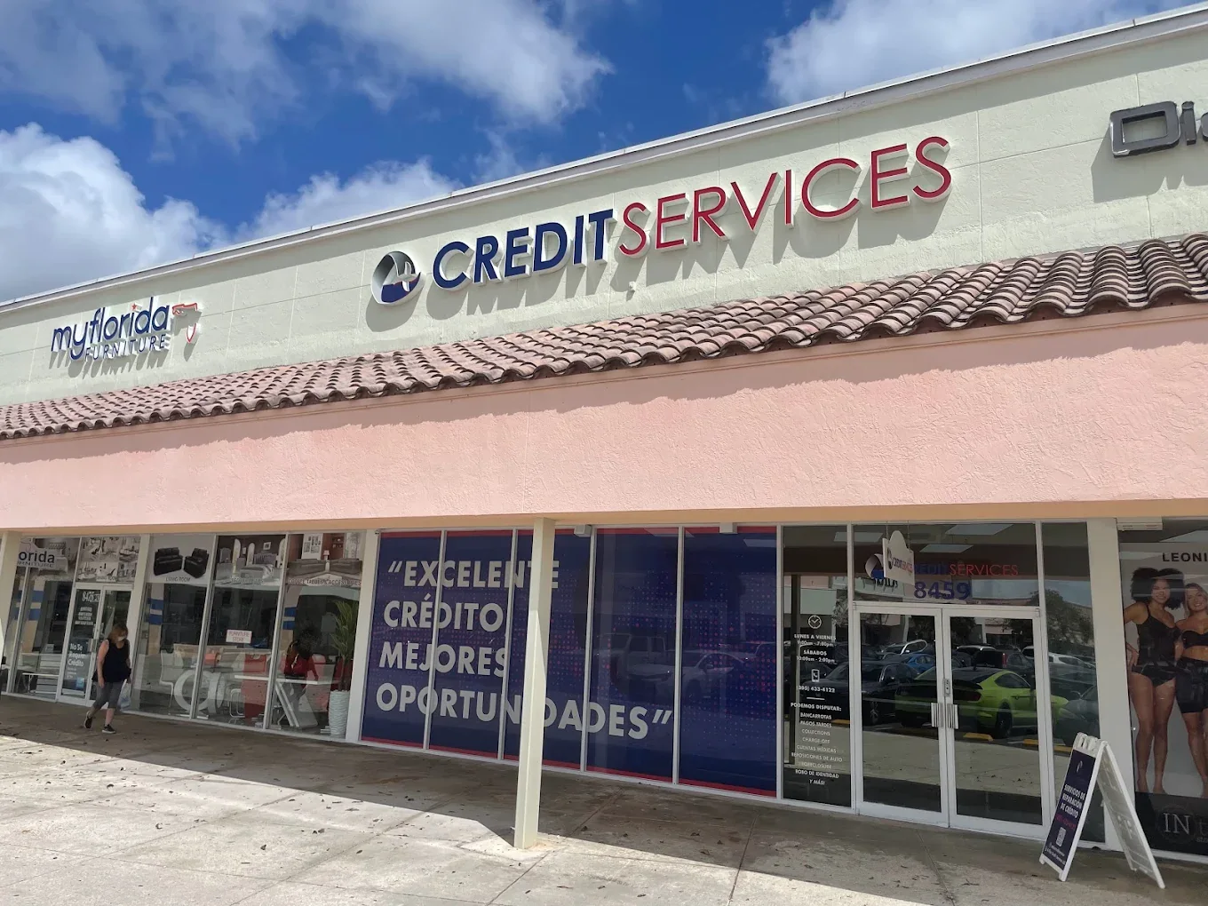 Fachada de A Plus Credit Services en Coral Way, Miami